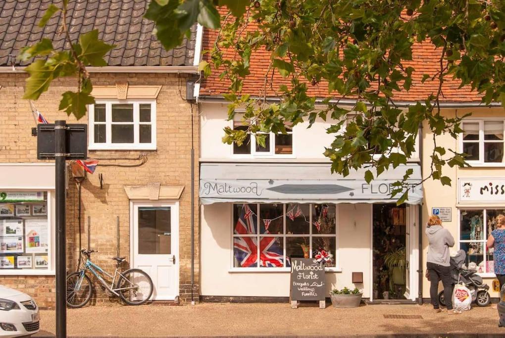 Wren Cottage, A Very Cosy Historic Coastal Cottage In A Pretty Little Village Wickham Market Bagian luar foto