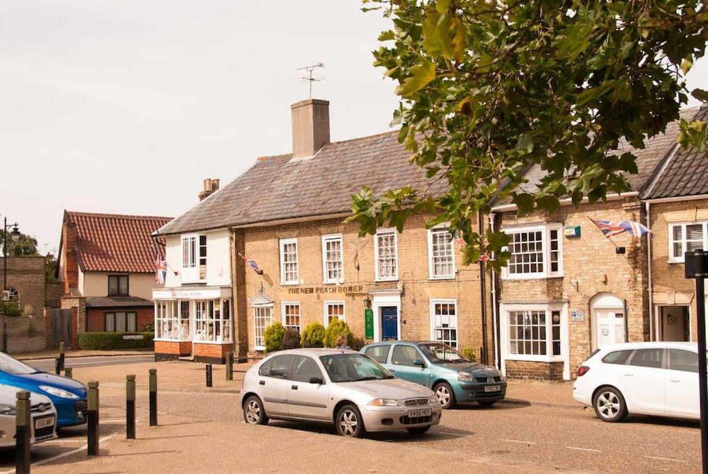 Wren Cottage, A Very Cosy Historic Coastal Cottage In A Pretty Little Village Wickham Market Bagian luar foto